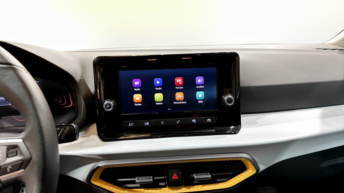 Vehicle Image 9