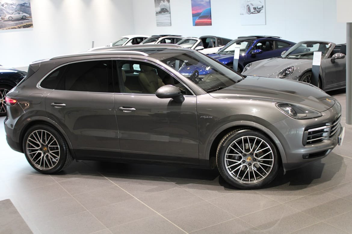 Vehicle Image 8
