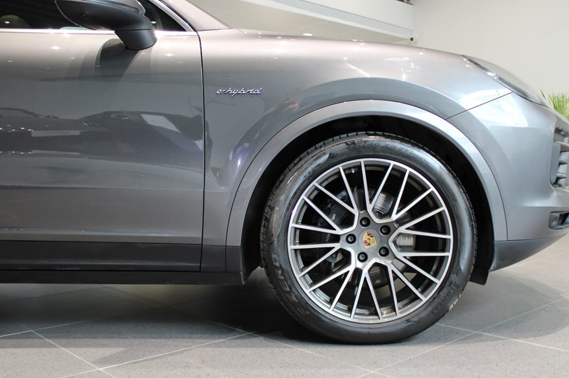 Vehicle Image 9