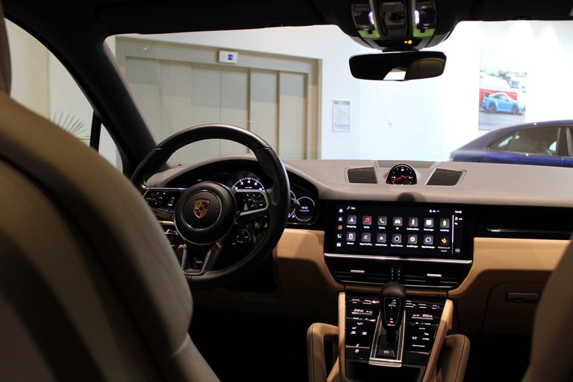 Vehicle Image 13