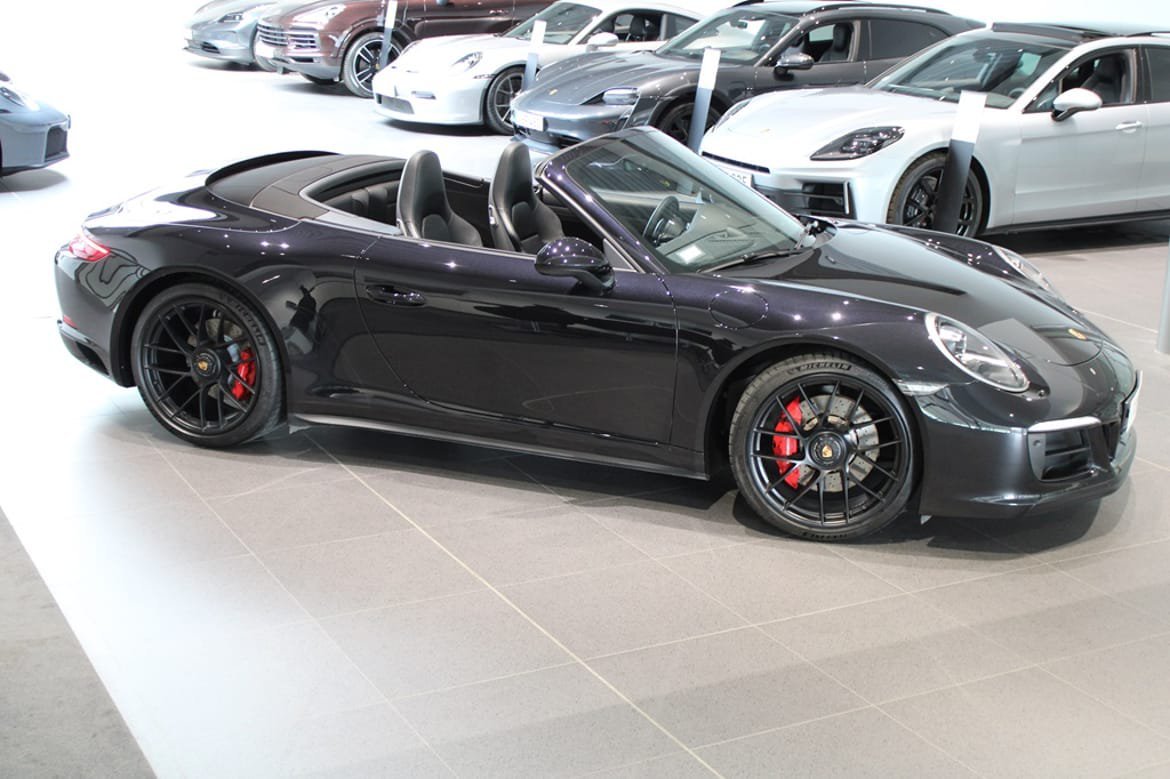 Vehicle Image 8