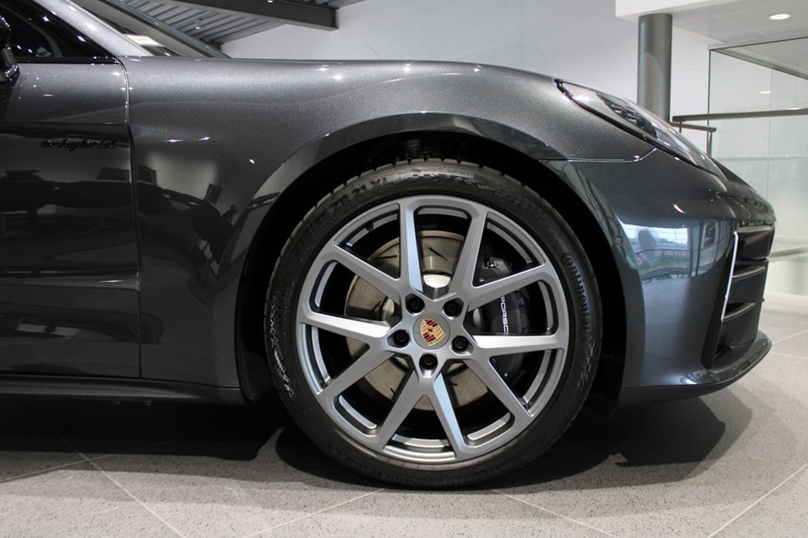 Vehicle Image 8