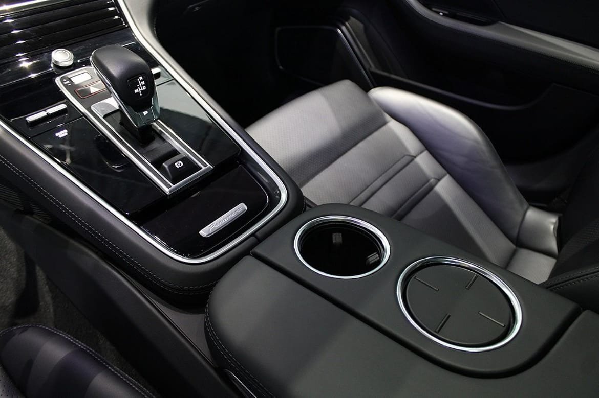 Vehicle Image 10