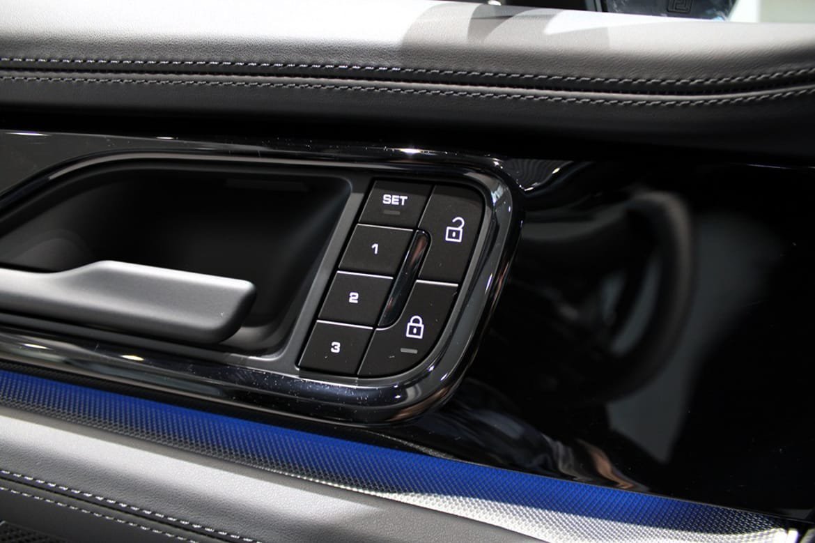 Vehicle Image 13