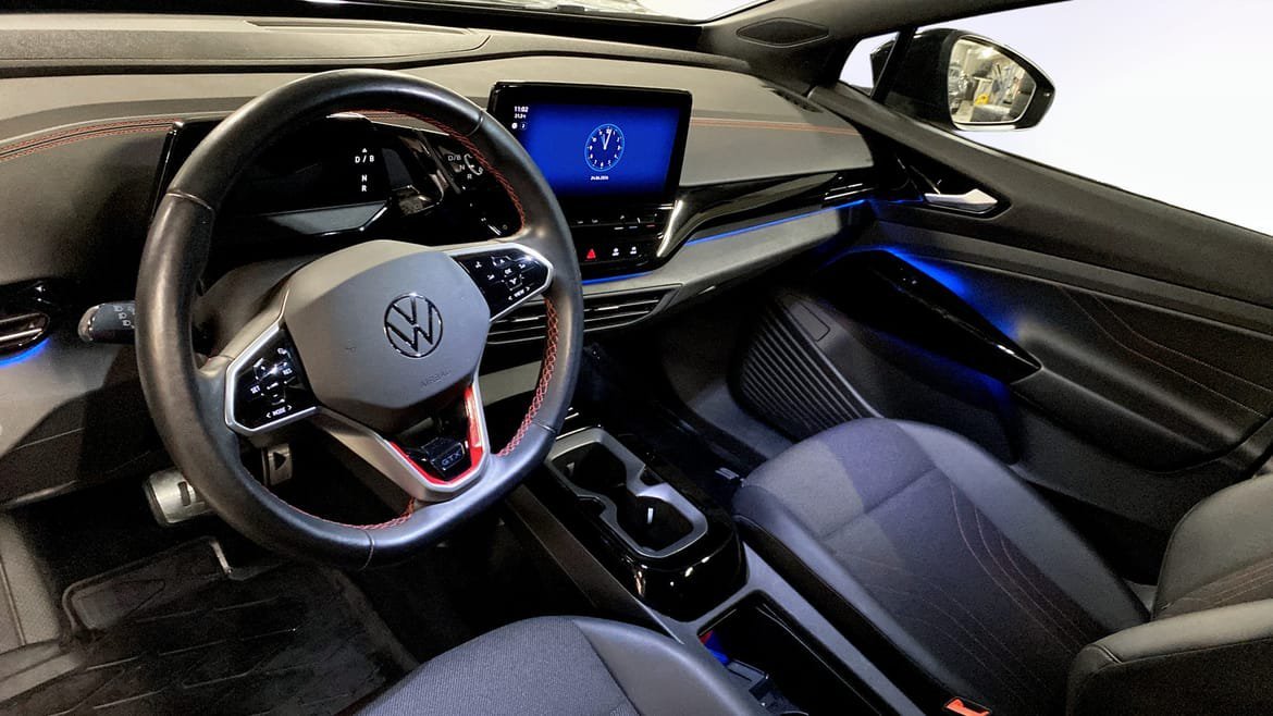 Vehicle Image 7