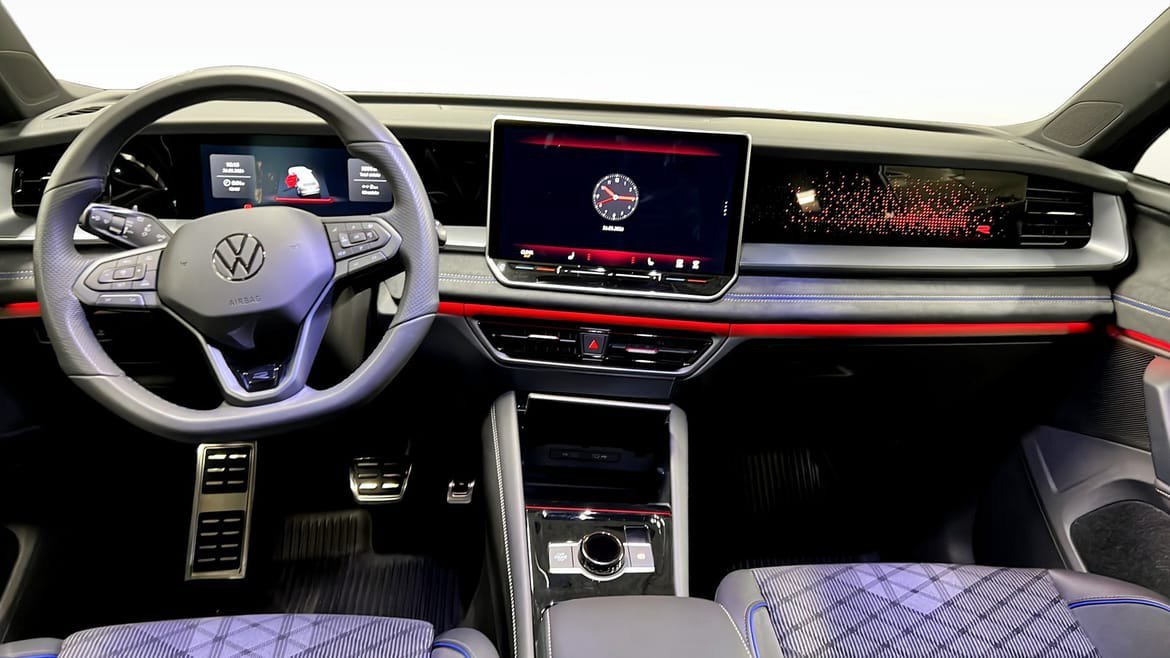 Vehicle Image 11