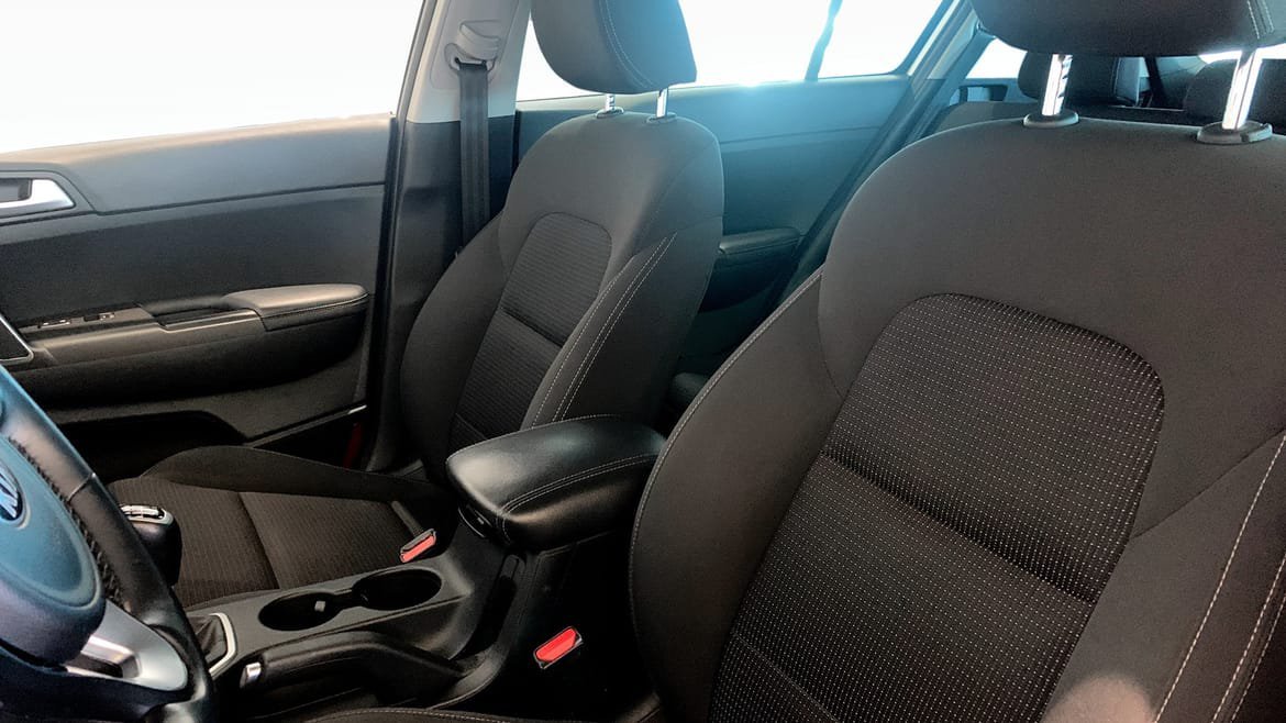 Vehicle Image 8