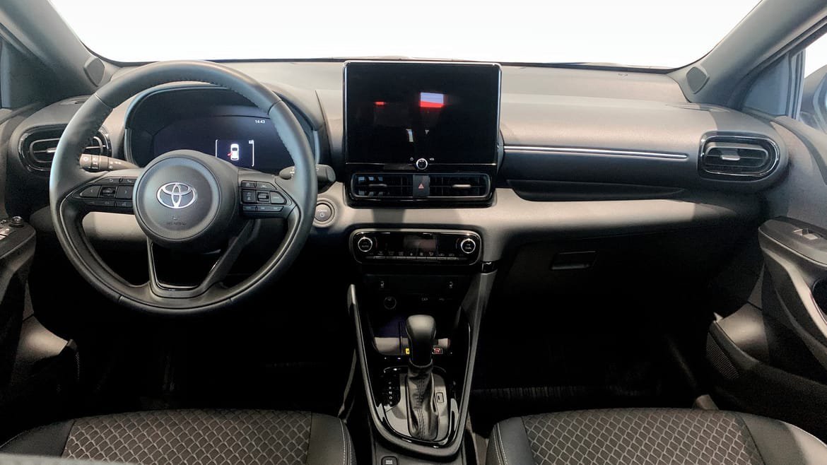 Vehicle Image 9