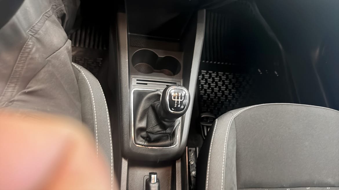 Vehicle Image 13