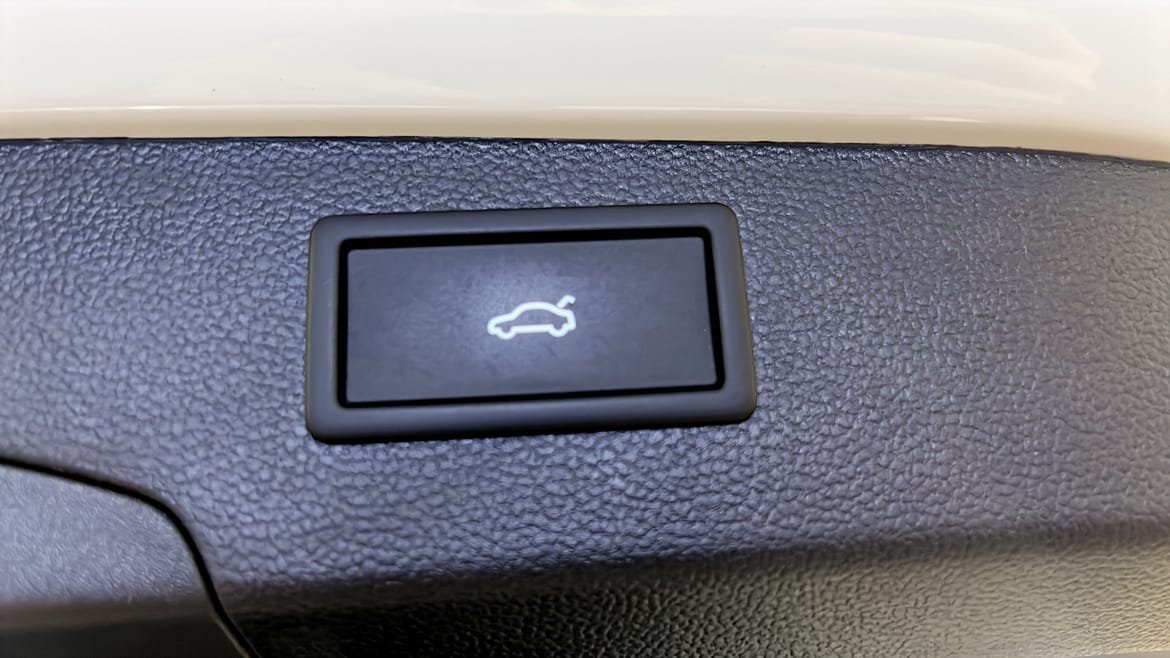 Vehicle Image 23