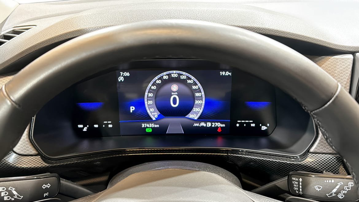 Vehicle Image 18