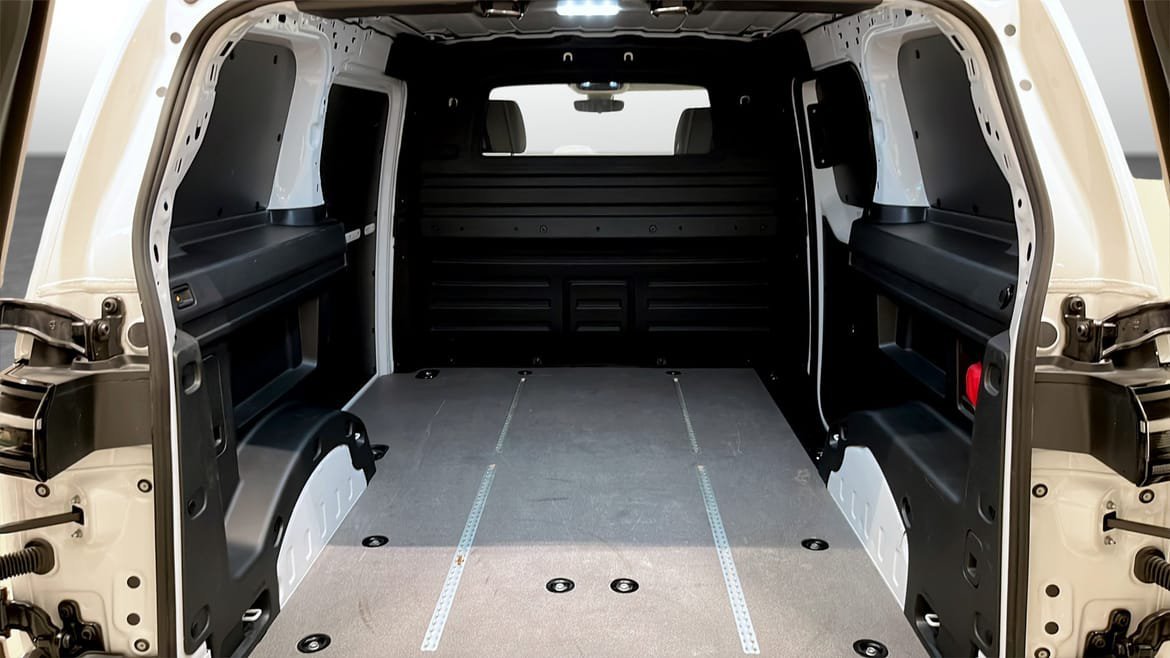 Vehicle Image 12