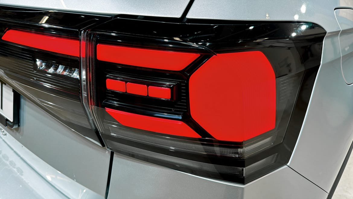 Vehicle Image 13