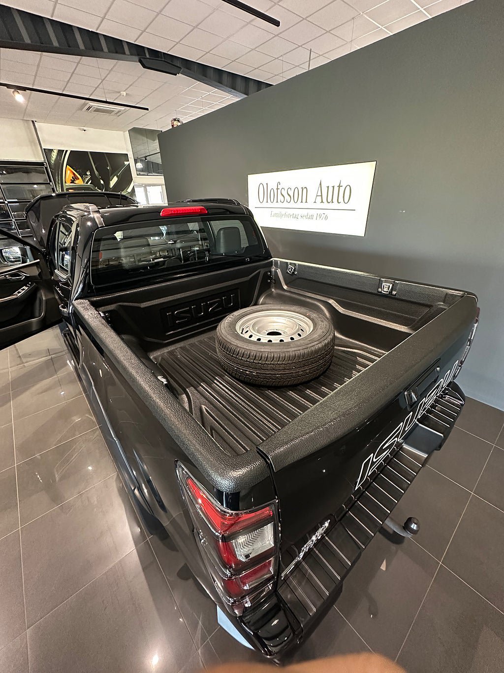 Vehicle Image 15