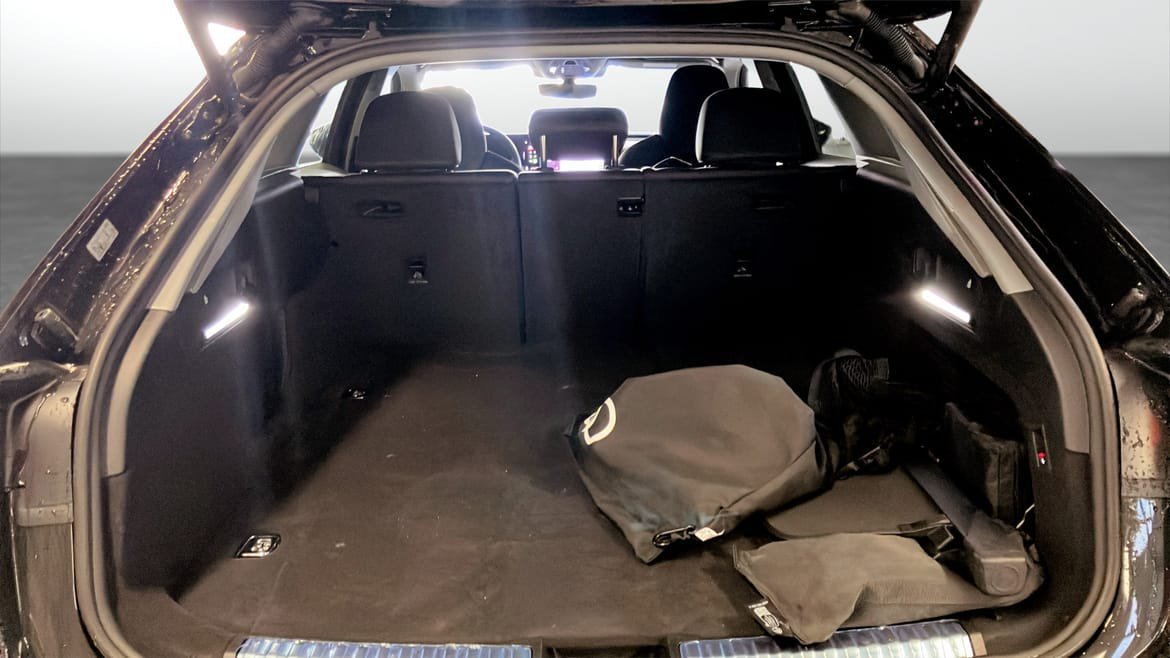 Vehicle Image 12