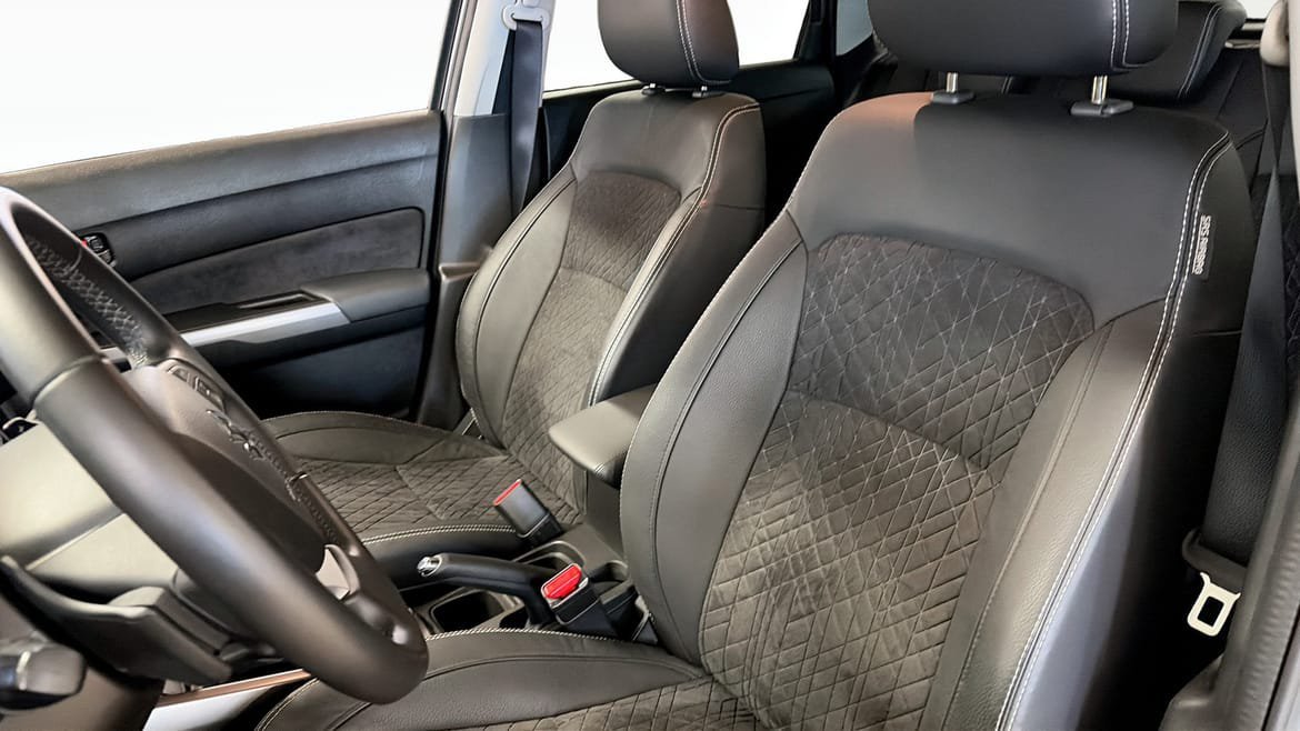 Vehicle Image 8