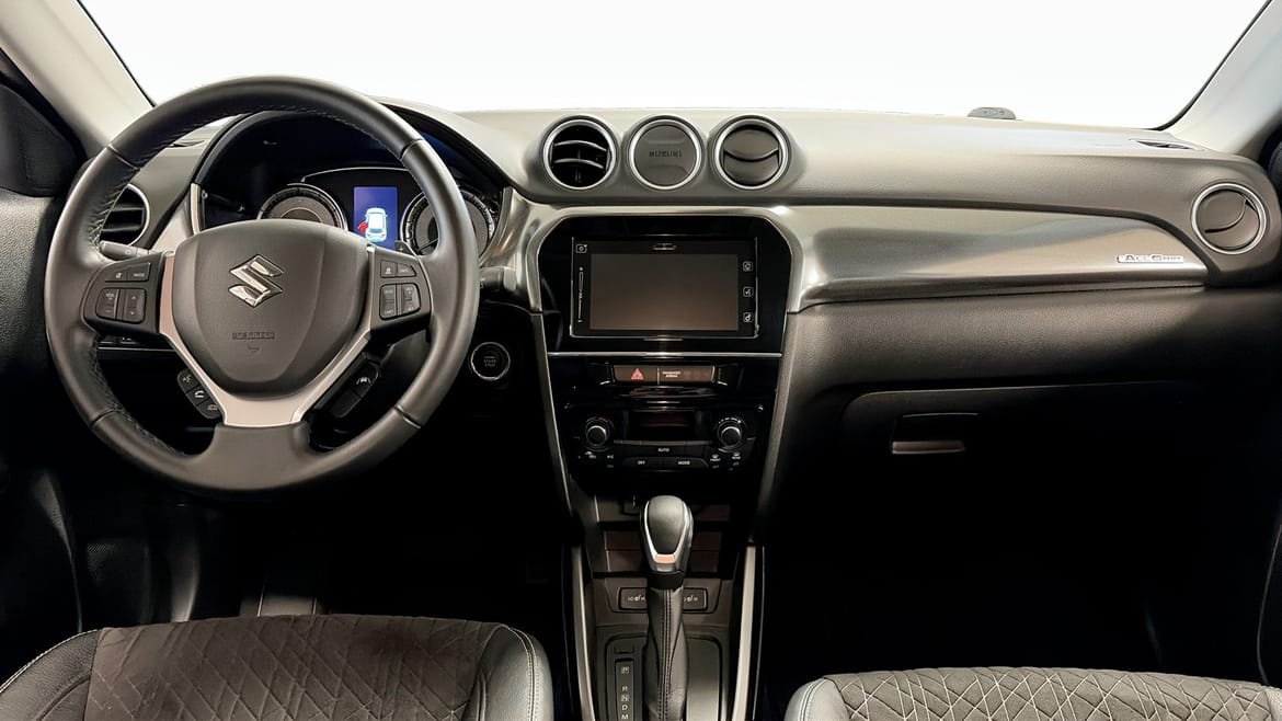 Vehicle Image 10