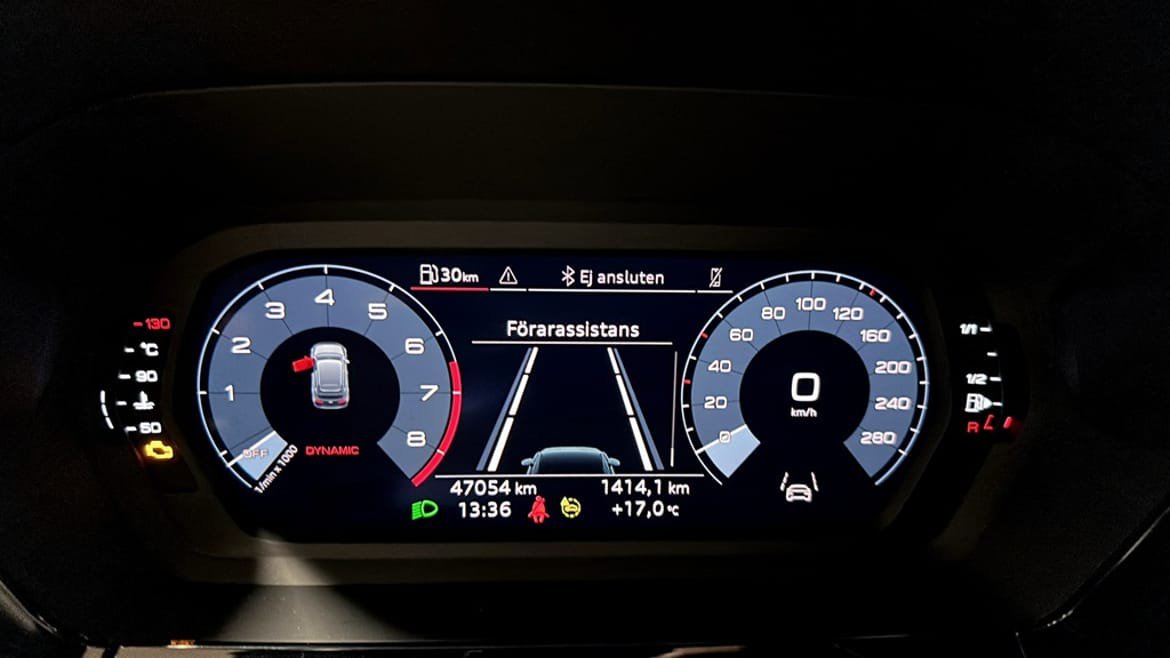 Vehicle Image 15