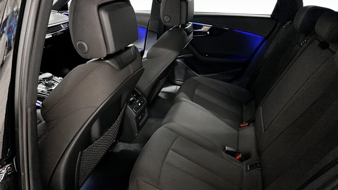 Vehicle Image 12
