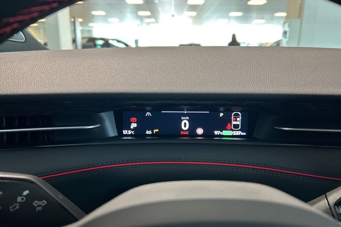 Vehicle Image 13