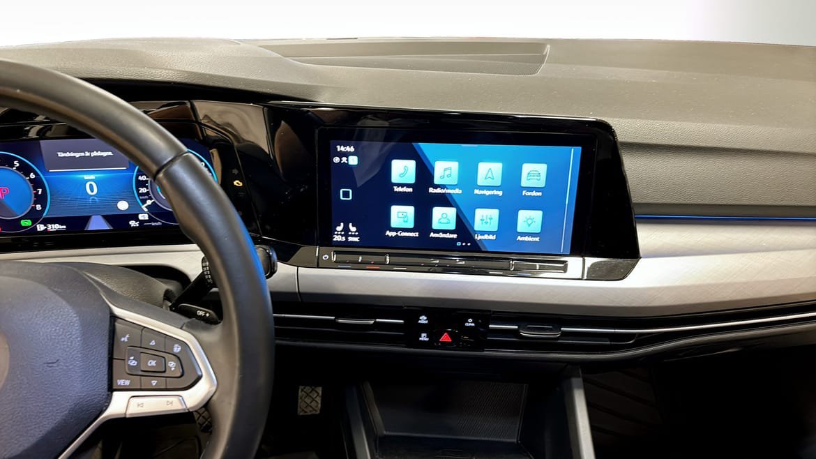 Vehicle Image 9