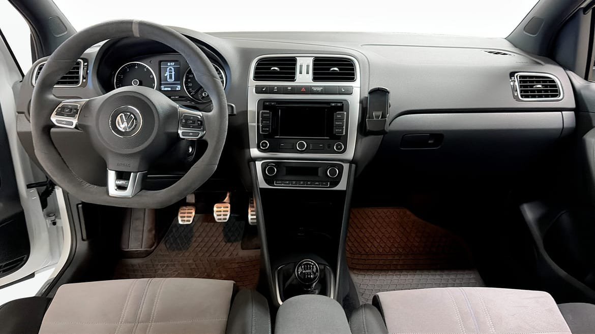 Vehicle Image 10