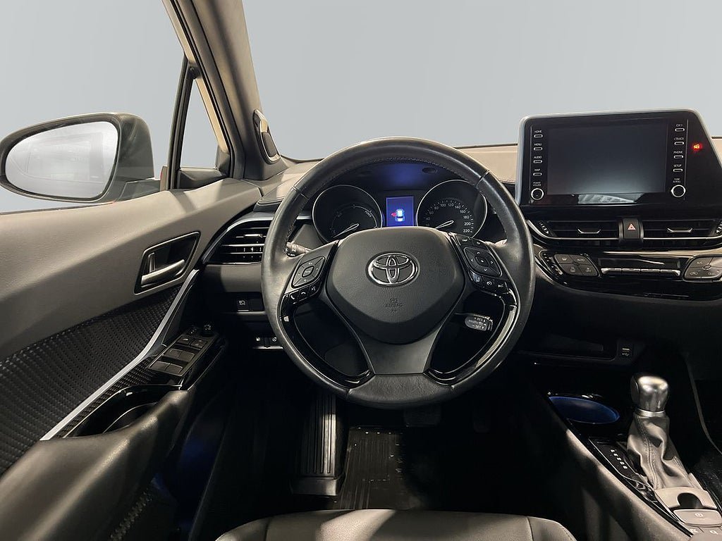 Vehicle Image 9