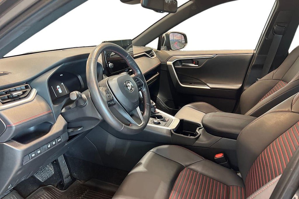 Vehicle Image 13