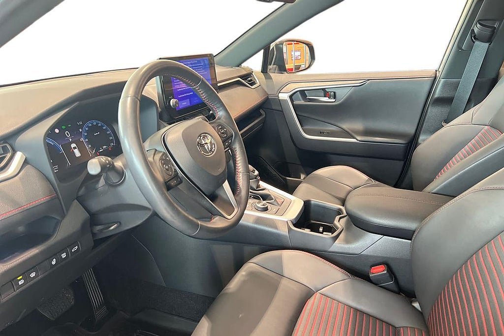 Vehicle Image 14