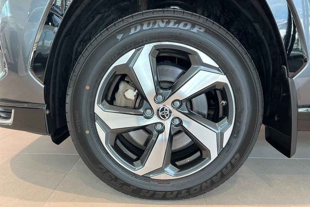 Vehicle Image 17