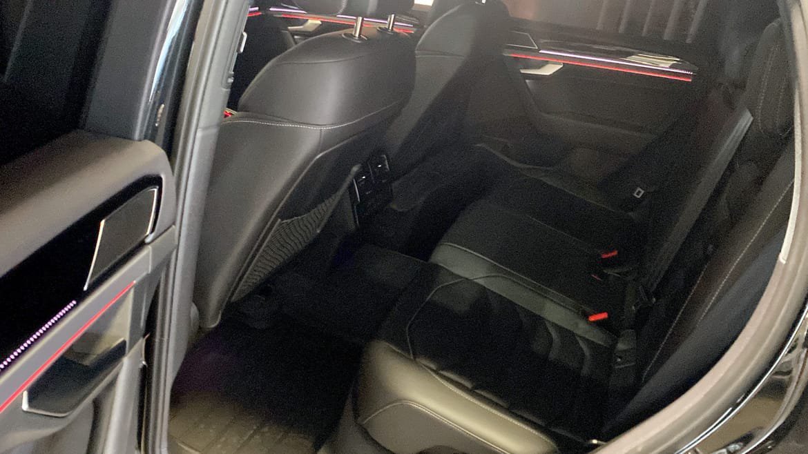 Vehicle Image 11