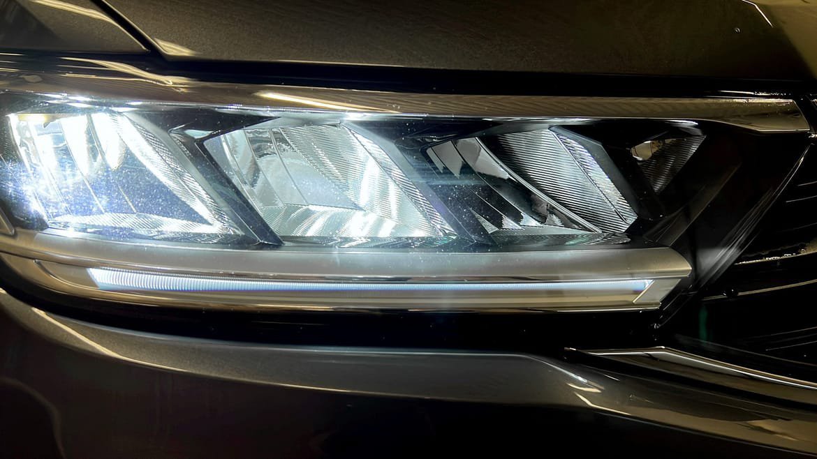 Vehicle Image 13