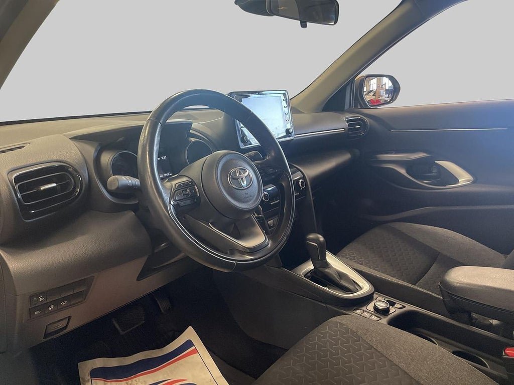 Vehicle Image 14