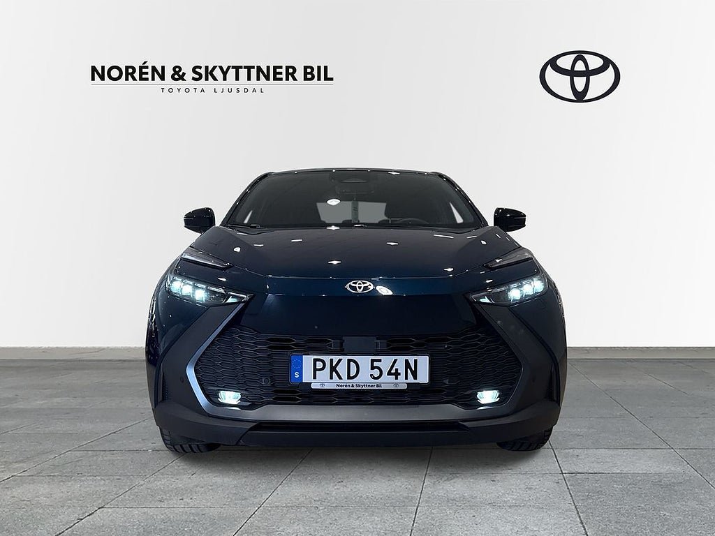 Vehicle Image 6