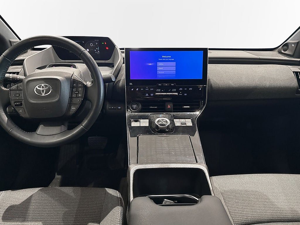 Vehicle Image 11