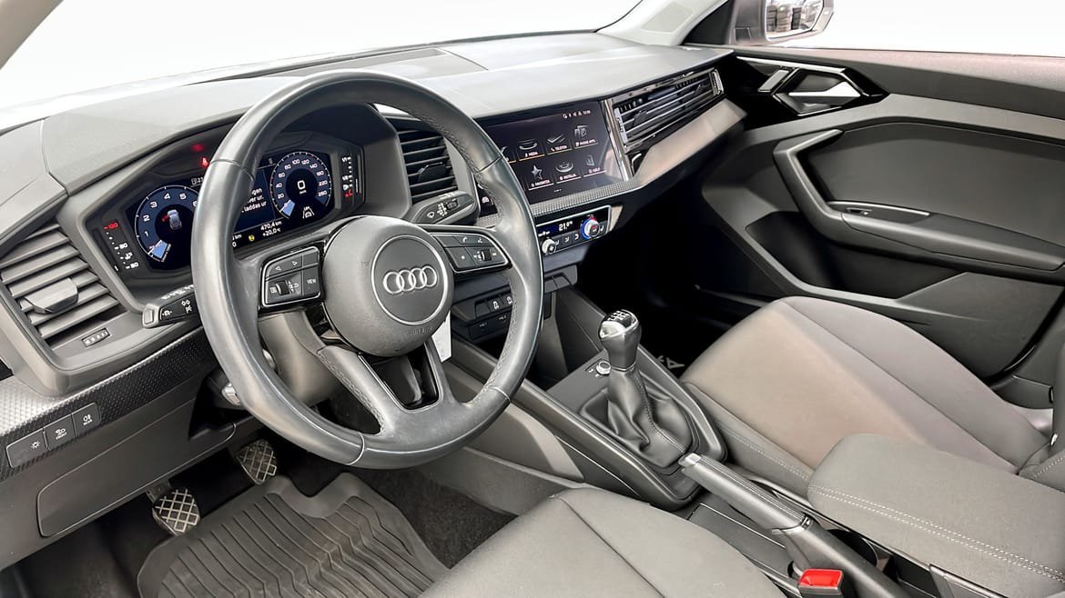 Vehicle Image 7