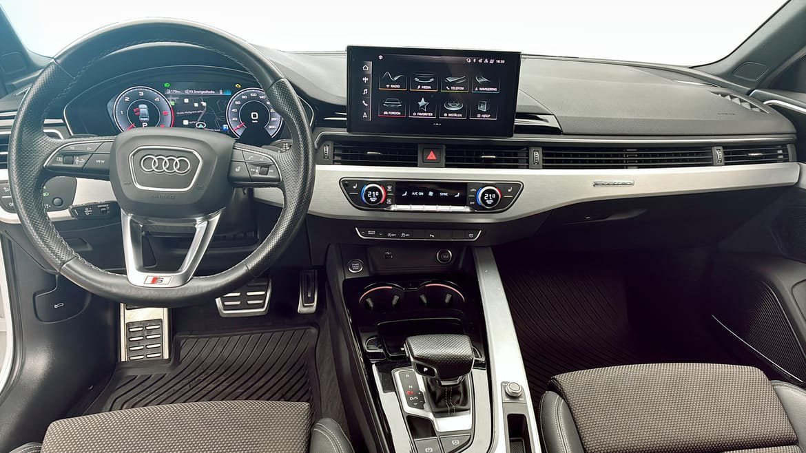 Vehicle Image 10