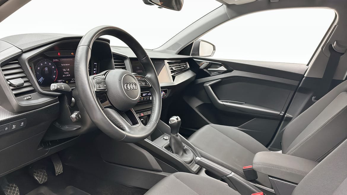 Vehicle Image 7