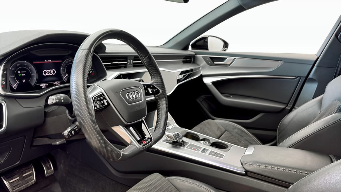 Vehicle Image 7