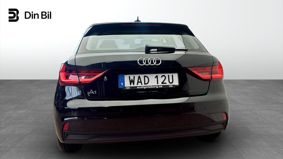 Vehicle Image 5