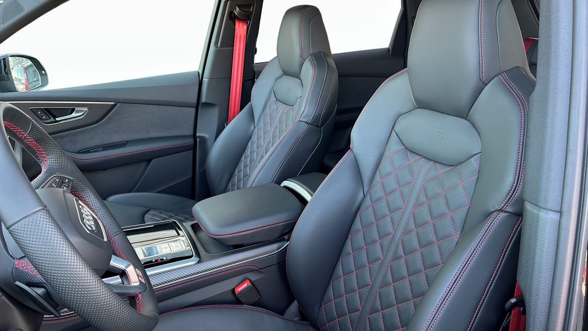 Vehicle Image 8