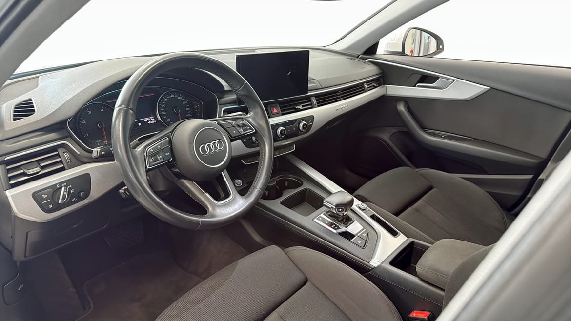 Vehicle Image 7