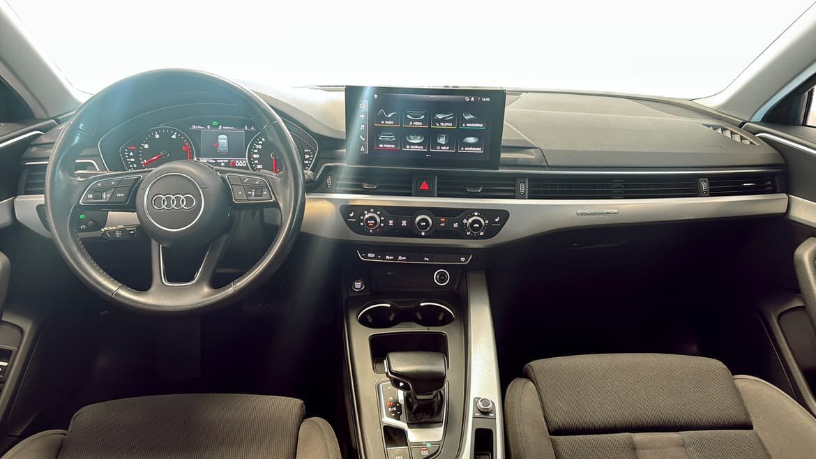 Vehicle Image 10
