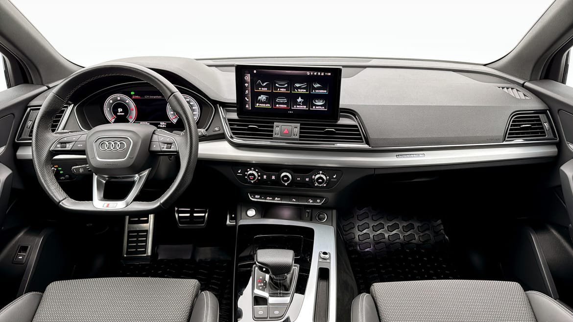 Vehicle Image 10