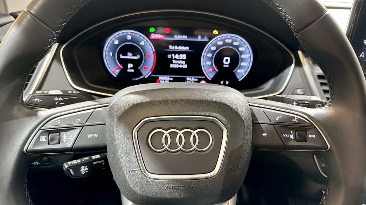 Vehicle Image 18