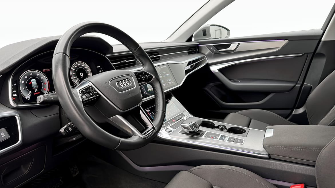 Vehicle Image 6