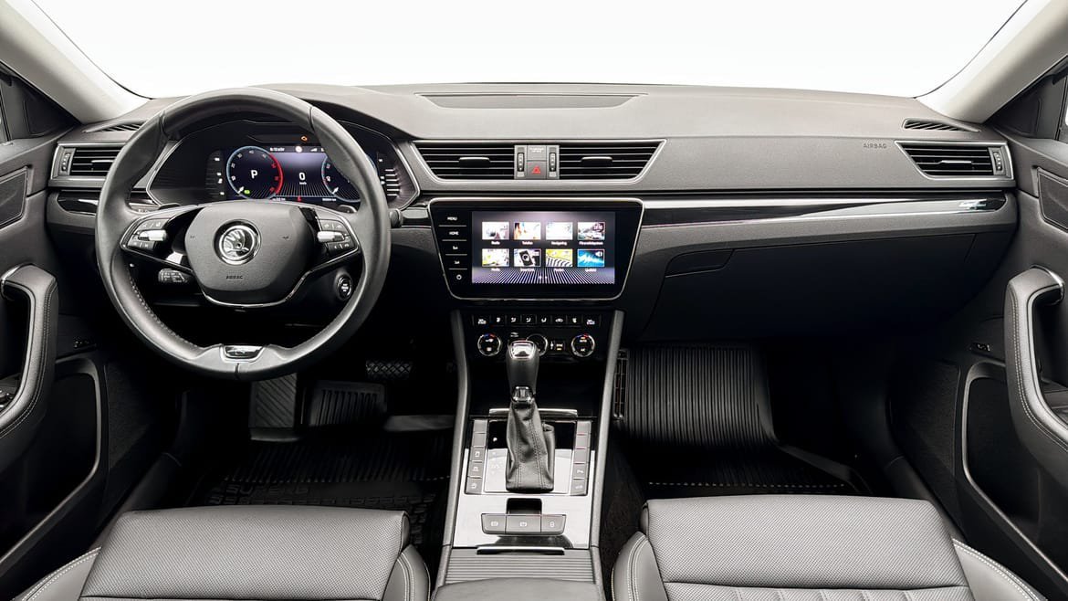 Vehicle Image 10