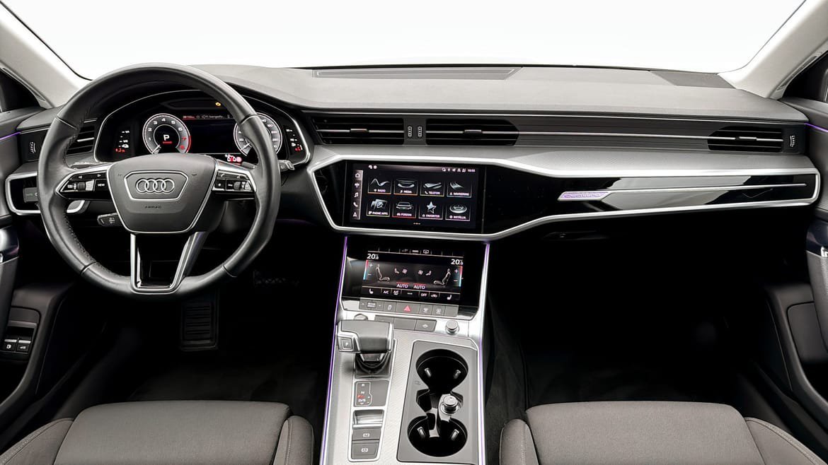 Vehicle Image 9