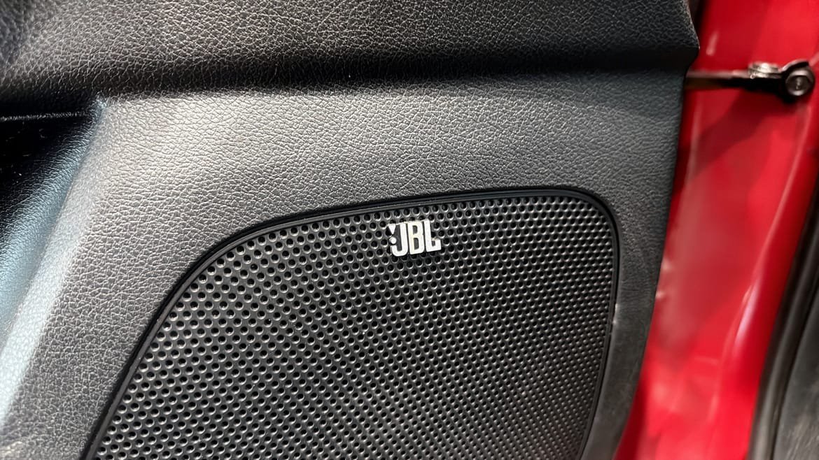 Vehicle Image 14