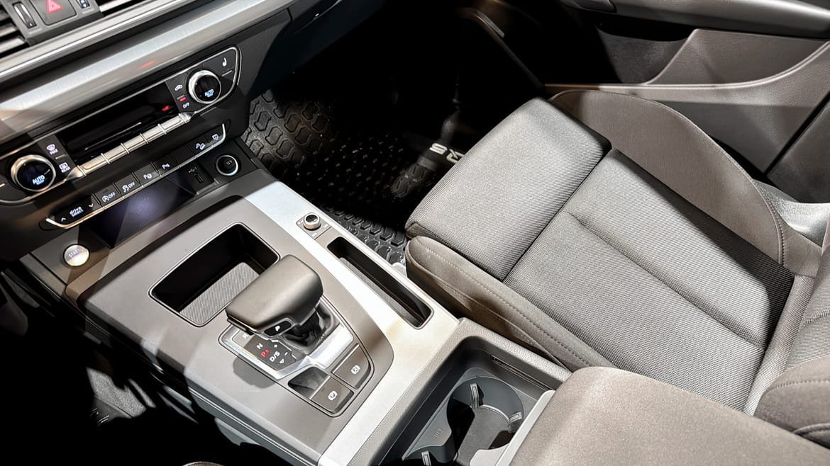 Vehicle Image 18